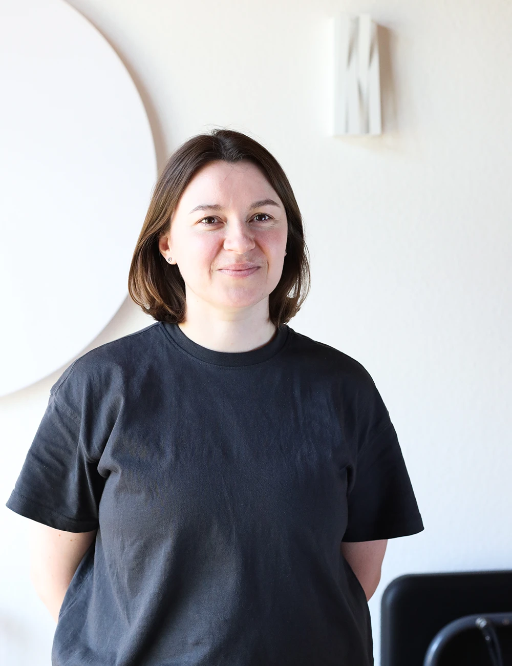 Foto: Maria Trainerin und zuständig für die Buchhaltung